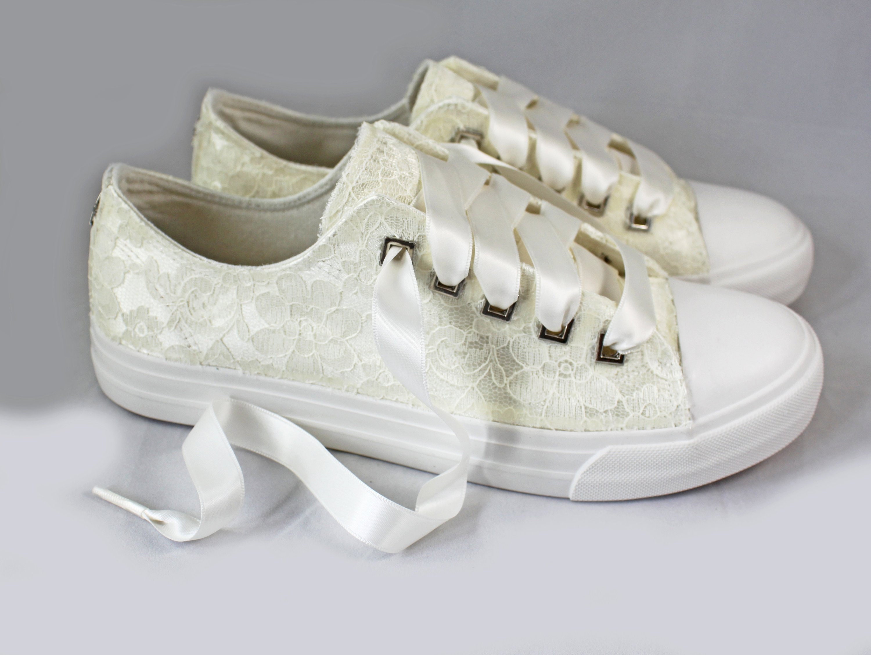 Wedding Sneakers Size 8 Ready to ship -Ivory Wedding -- Lace Customized