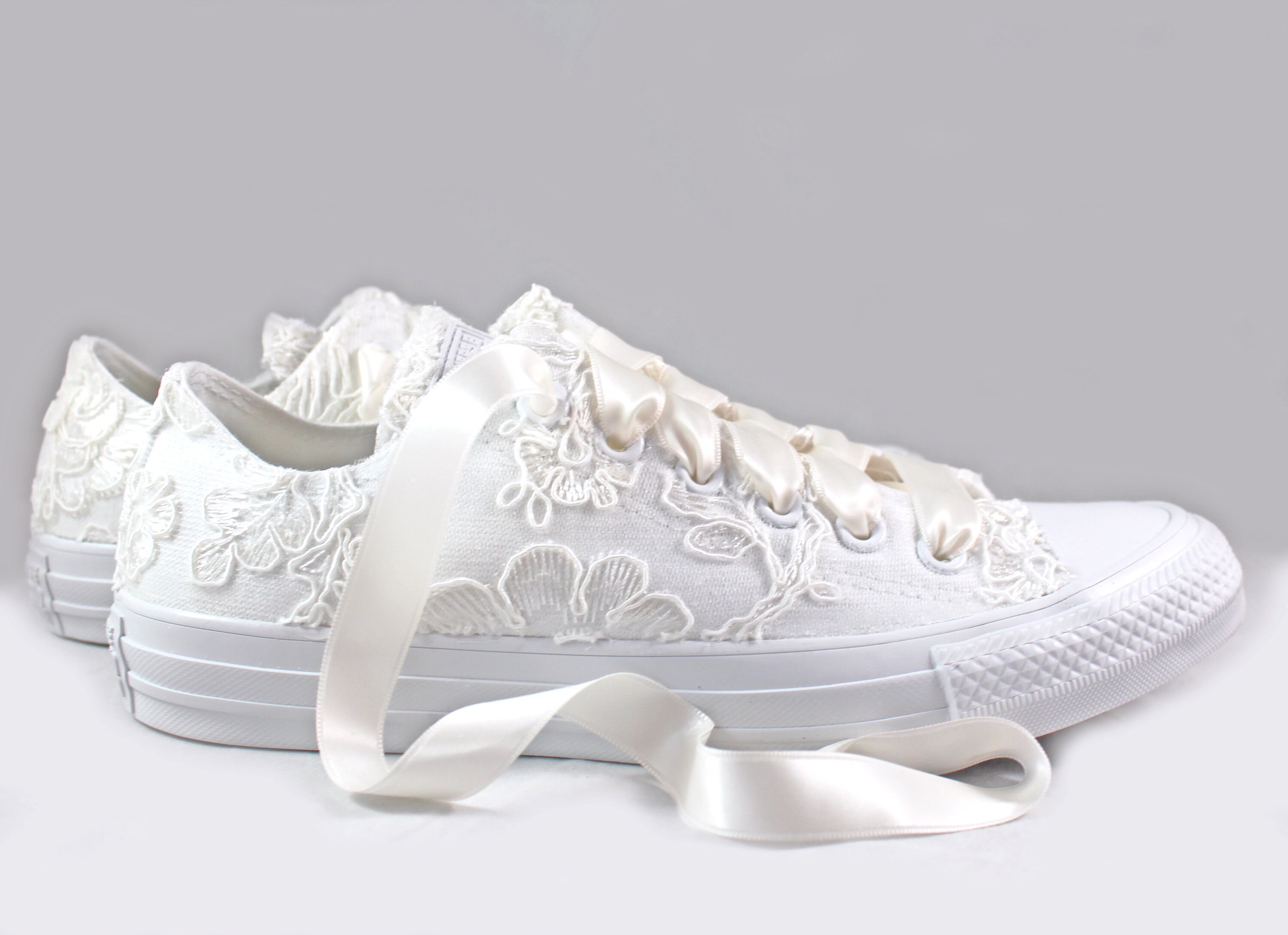 floral lace wedding shoes