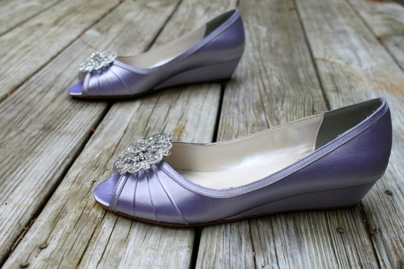 wide width wedding shoes wedges