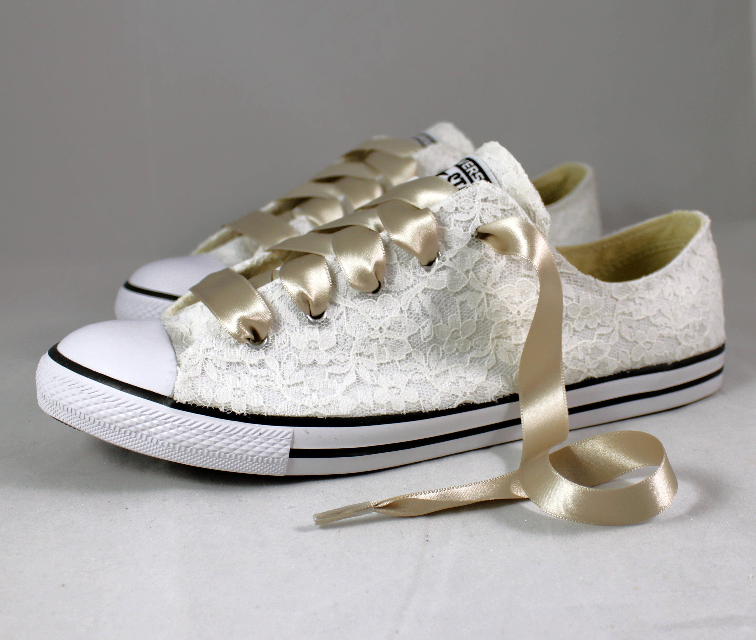 converse high top wedding shoes