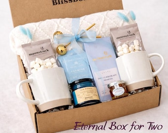 Cozy Gift Box for Couples, Anniversary Gift for Him and Her, Romantic Care Package, Wedding or Engagement Gift, Housewarming Gift Idea