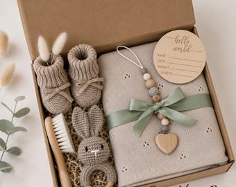 Newborn Baby Gift Box, Baby Shower Gift, New Baby Gift Basket, Gender Neutral Baby Gift