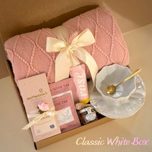 Geburtstagsgeschenkbox für Mama, Muttertagsgeschenk, Geschenk für Sie, Denken an Sie Pflegepaket, gemütliches Self-Care-Geschenkset, Umarmung in einer Box