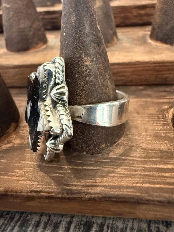 Handmade Bold Star Statement Ring – White Buffalo… - image 3