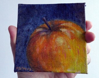 Apple miniature oil painting, artist Ilse Hviid, tiny original painting, mini art, still life fruit,  mini canvas board. 4x4 inch small