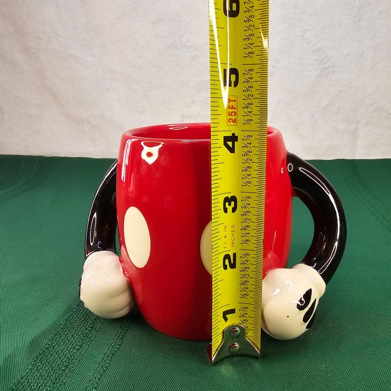 Disney Mickey Mouse Galerie Ceramic Coffee Mug Red Black White Novelty Bild 5