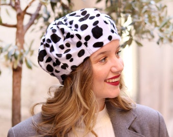 Black and white dalmatian print beret hat. French beret handmade in France. Trendy womens black and white spotty fabric hat.