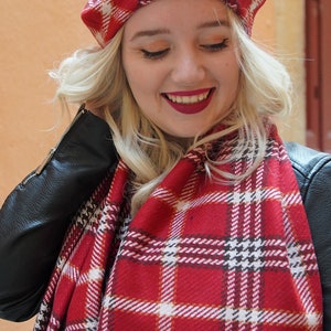 Women's warm winter tartan beret, modern red and white handmade beret hat, beautiful gift for her image 9