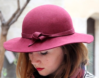 Bordeaux wide brim woolen felt hat. Handmade millinery felt hat. Unique felt hat. Bordeaux felt hat.Womans winter hat