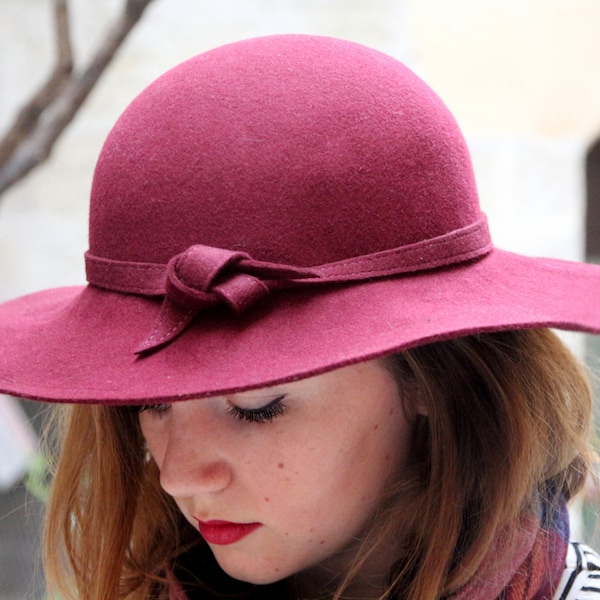 Chapeau feutrine à bords larges, chapeau femme bordeaux en laine, chapeau d'hiver pour femme entièrement fait main en France