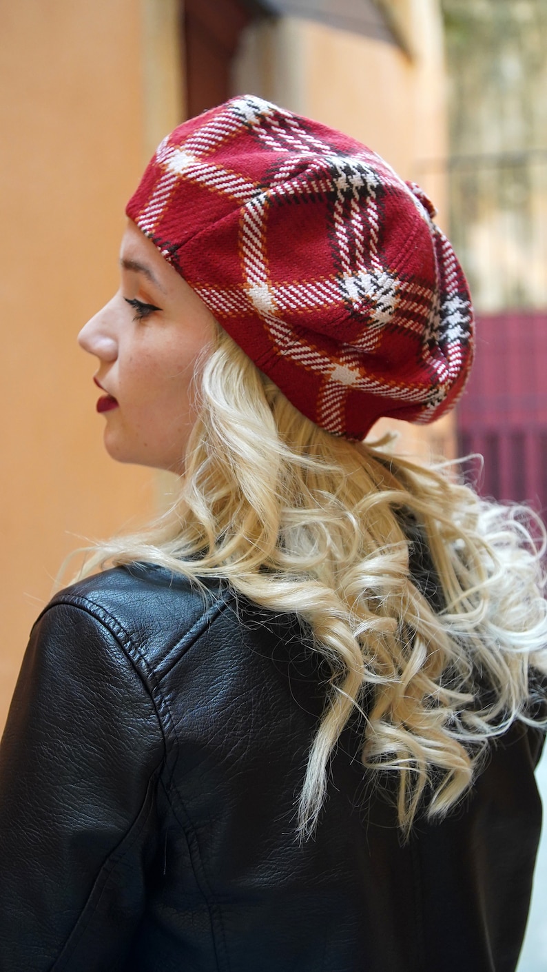 Women's warm winter tartan beret, modern red and white handmade beret hat, beautiful gift for her image 5