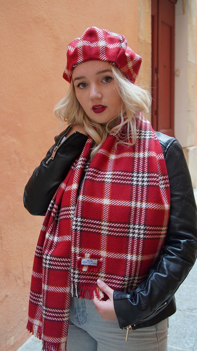 Women's warm winter tartan beret, modern red and white handmade beret hat, beautiful gift for her image 8