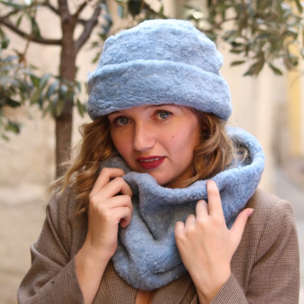 Chapeau berret marron à fleur, Beret pour femme, Beret français, Chapeau à la mode, Beret femme, Chapeau d'hiver, Chapeau moderne