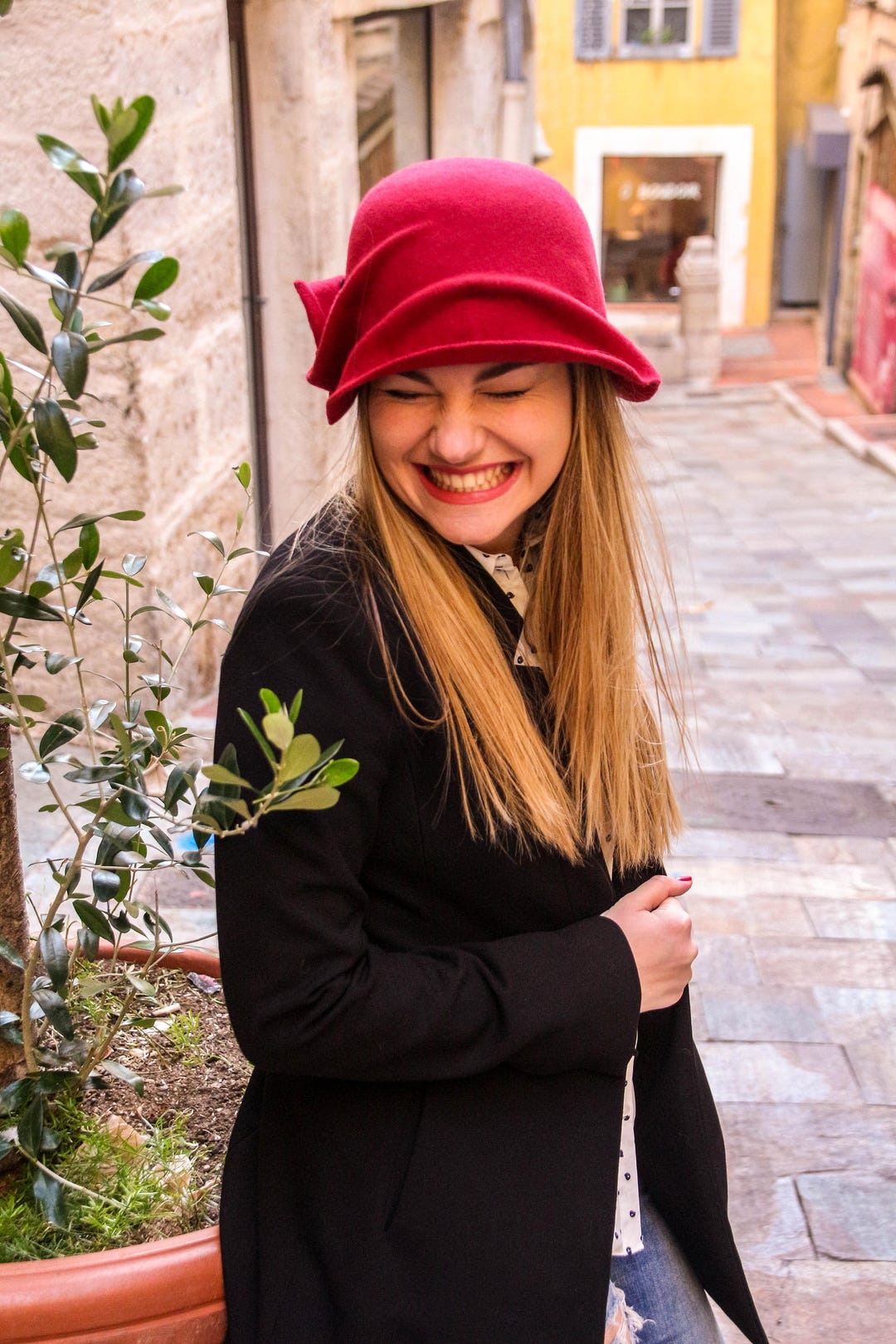 Outfit Gorra de Pana Verde