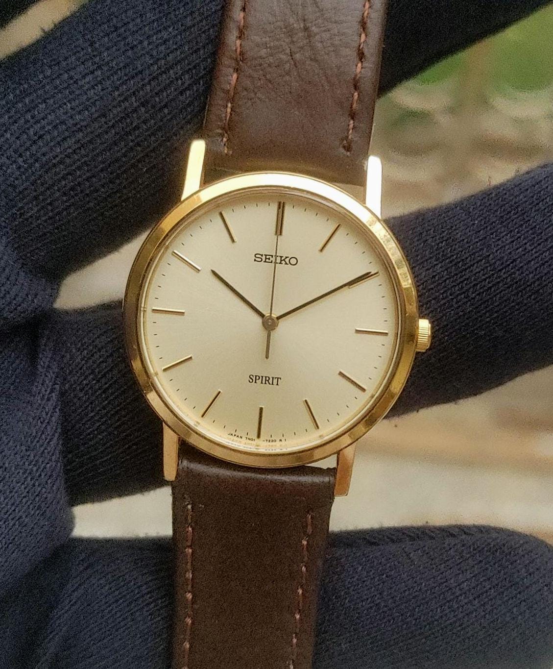 極美品]SEIKO 7N01-0BD0 腕時計 SEIKO】鬼滅の刃コラボモデル 極美