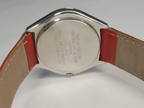 BMW Z3 Individual Quartz Watch – Black Dial, Date Display, Red