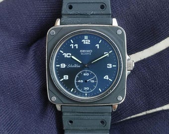 Rare Seiko Silverwave 8249-700B Classics Round Shape Black Dial