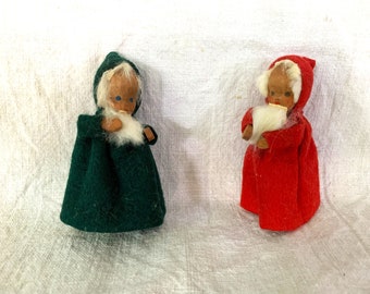 Vintage schwedische Weihnachtszwerge 2 Hand-Craft Tomte Fingerpuppen; Rot & Grün Filz Roben; Handgeschnitzt; Fell Haar + Bart; 3,5" H; Schneller Versand