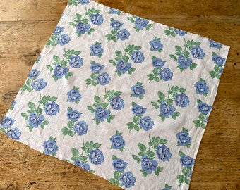 Vintage 1940s Blue Roses Feedsack Large Piece; Bright White Background; Blue Roses; Green Stems & Leaves; VG - EXC  Condition; 25" x 24"