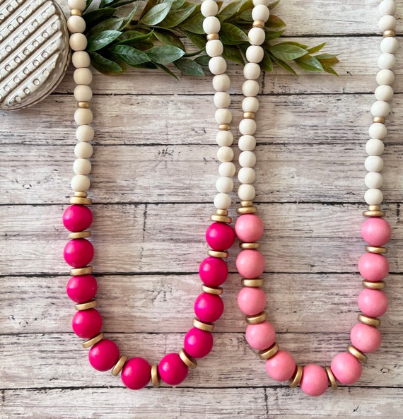 Pink Short Beaded Necklace – Inaraa