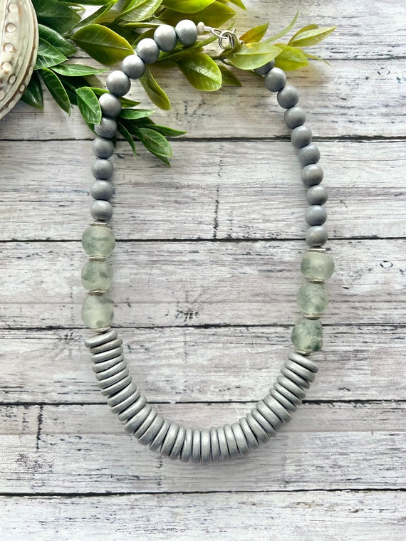 Gray statement necklace sale