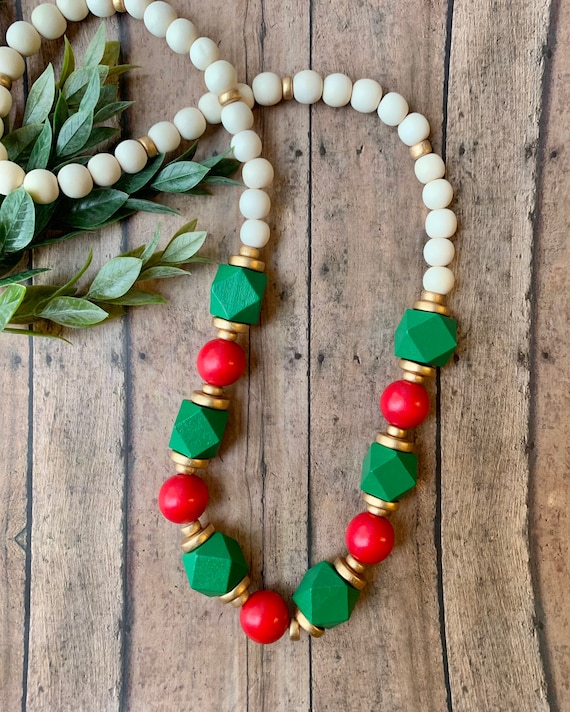 Red and green necklace deals