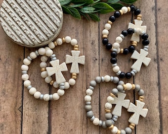 Beaded Cross bracelet, Christian gift, cross stretch bracelet, wood bead cross bracelet, Mothers Day gift for Christian jewlery.