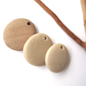 Rock Pendants Top Drilled Beach Stones Mediterranean River Stone Beads Natural Stone DIY Jewellery Creme Peach SMOOTH PENDANTS 26-32 mm image 2