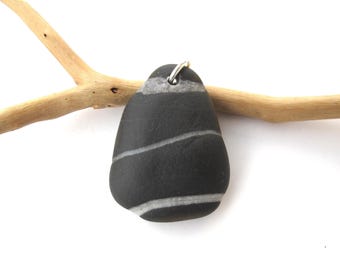 Drilled Quartz Striped Large Black Beach Rock Pendant, Eco Jewelry Making Pebbles, STRIPED BLACK Stone PENDANT, 27x36 mm