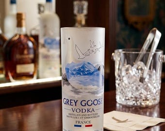 グレイグースウォッカ ハンドカットグラスカップ 375ml