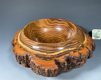 Black Locust G+ Bowl #15544 made by Smithsonian Artist, David Walsh***