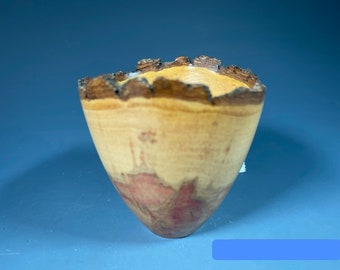 Box Elder G+ Bowl #15493 made by Smithsonian Artist, David Walsh***