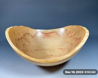 Box Elder G+ Bowl #15522 made by Smithsonian Artist, David Walsh