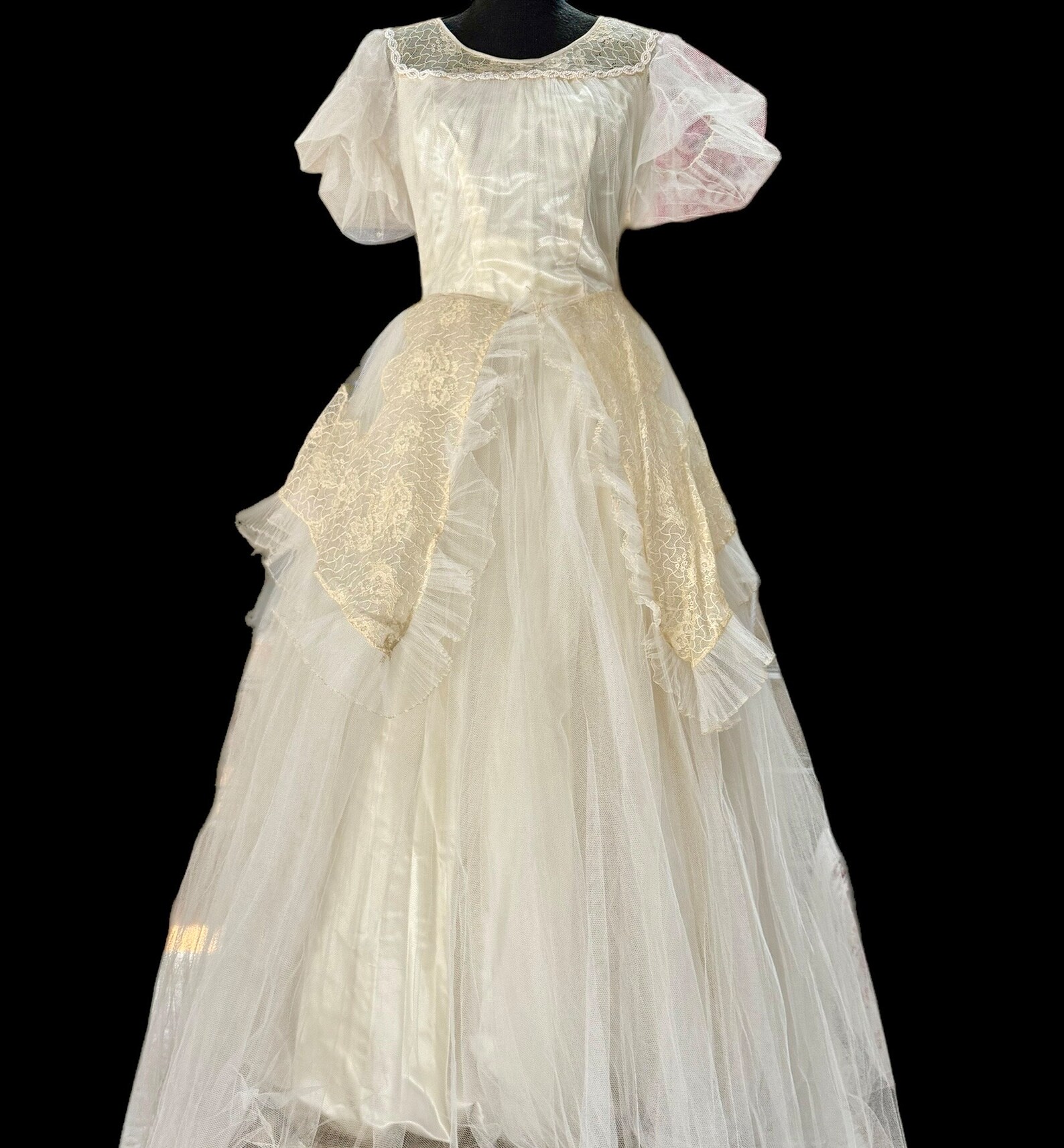 1940 - Satin Lace Prom Evening Dress