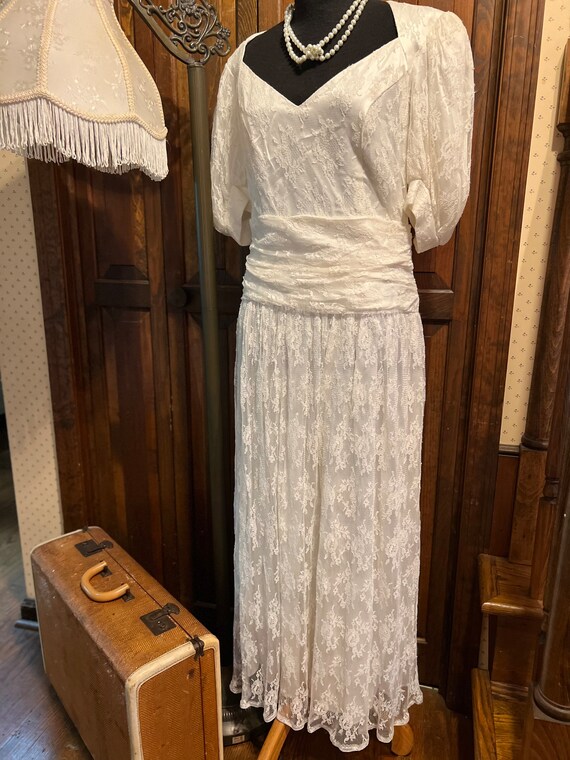 Shabby chic white lace vintage wedding dress crui… - image 3