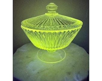 Vintage Manganese Glass Lidded Compote Pedestal Dish UV Glow Ribbed Glass