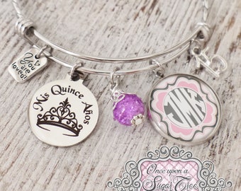 Monogrammärkt Quinceañera-armband - Födelsedagssmycken - 15-årssmycken för henne - Mis Quince Anos - Nummer 15 - Systerdotter - Barnbarn