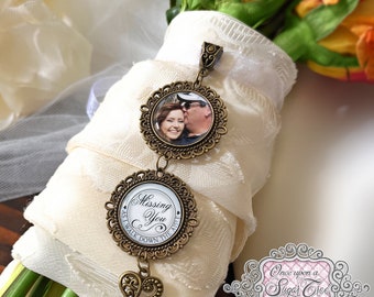 Photo Memorial Bouquet Charm for Bride-Missing You As I Walk Down the Aisle-Wedding Remembrance Gift-Loss of Gift-Loss of Dad-Photo Charm