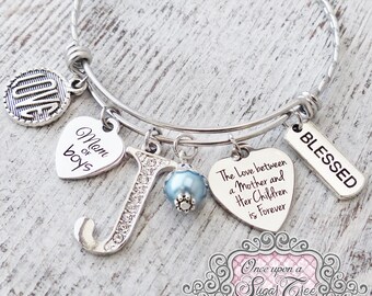 Mom Gift from Sons, Mom of Boys or Mom of Girls, Christmas Mom Gifts, Personalized Mom Bracelet, Love between a Mother and her Children