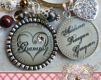 Grammy Gifts, Personalized Grandma Keychain, Miles Apart But Always In My Heart, Grandma Jewelry Children's Names, Aunt, Christmas Gifts Mom