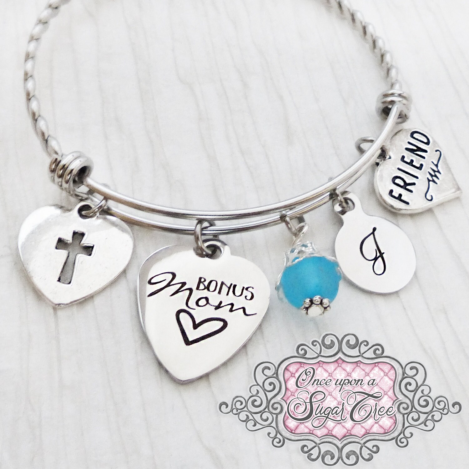 Bonus mom charm discount