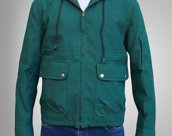 Chaqueta verde con capucha para hombre, estilo moderno con cremallera