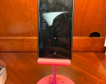 Regulowany stojak na telefon, drukowany w 3D