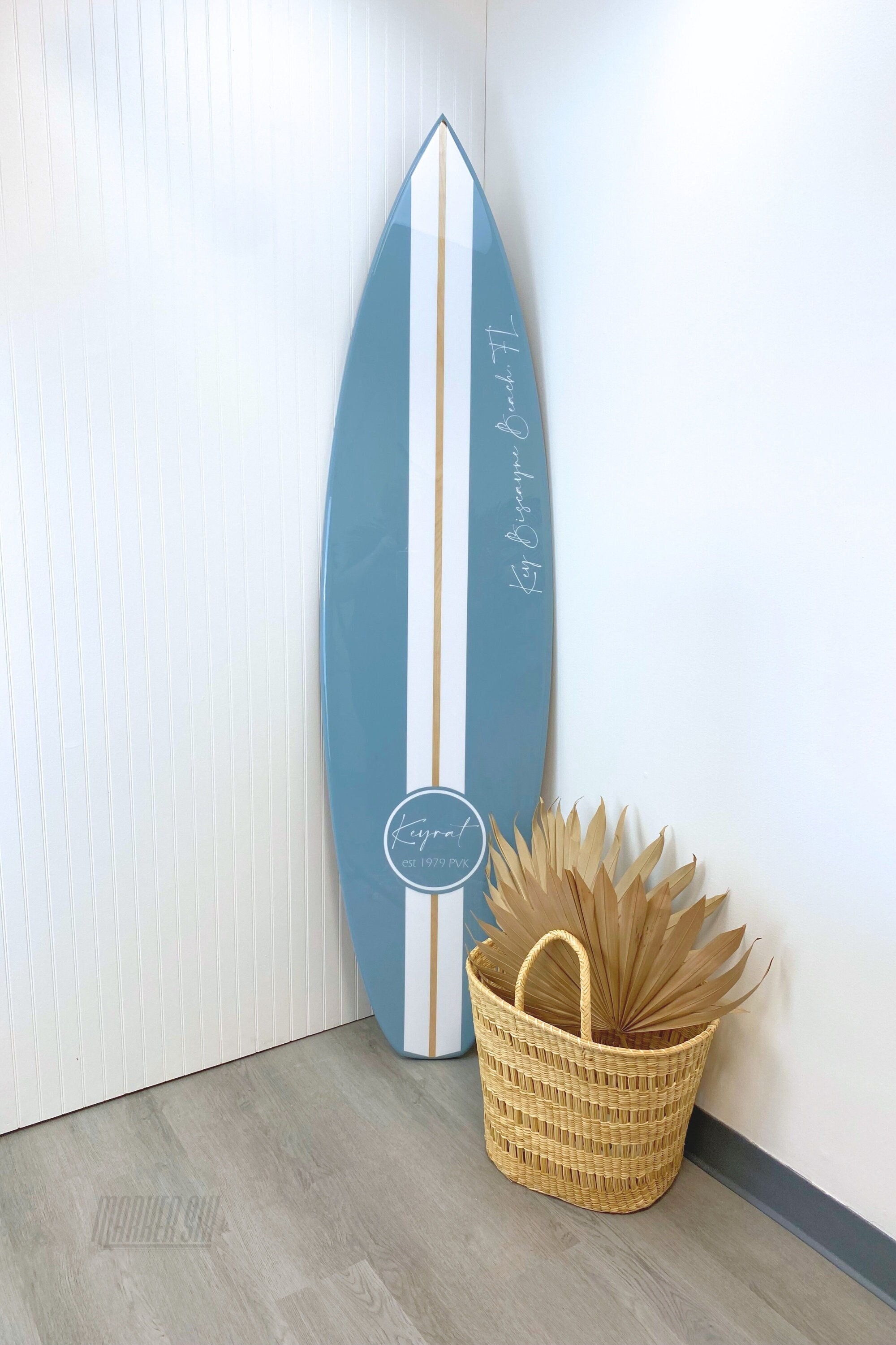 Surfboard Chanel Art 