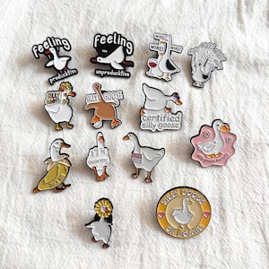 Broches de esmalte com ganso engraçado, broche fofo de ganso engraçado, distintivo divertido, acessórios para mochila, lapela, sacola, presente perfeito para amantes de gansos.