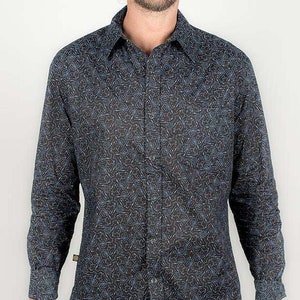 Lange mouw button down geometrisch shirt voor mannen, stedelijke kleding, cadeau voor hem, verjaardagscadeau voor echtgenoot