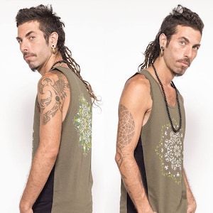 Psychedelisches Herren Tank Top in Schwarz mit UV-reaktivem Mandala, Yoga ärmellos, Psy Trance Goa, Burning Man, Festival Fashion