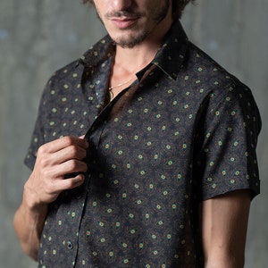 Trippy Button Up Shirt, Men Button Down Short Sleeve Hawaiian Shirt, Psychedelic Clothing, Cool Gift for Him