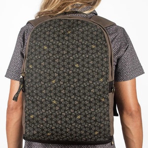 Beehive Backpack For 13-15-17 inch Laptop Mens Backpack Womens Backpack Round Canvas Backpack image 2