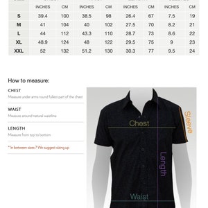 Pode incluir: Tabela de tamanhos para uma camisa de bot&otilde;es com medidas em polegadas e cent&iacute;metros para o peito, a cintura, o comprimento e as mangas.